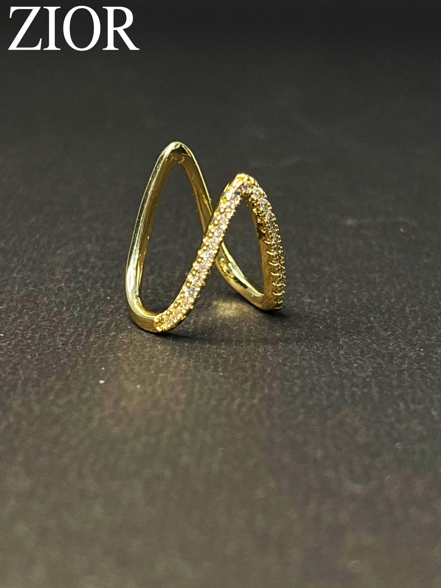 ZIOR Women's Gold-Plated Wave Design Ring