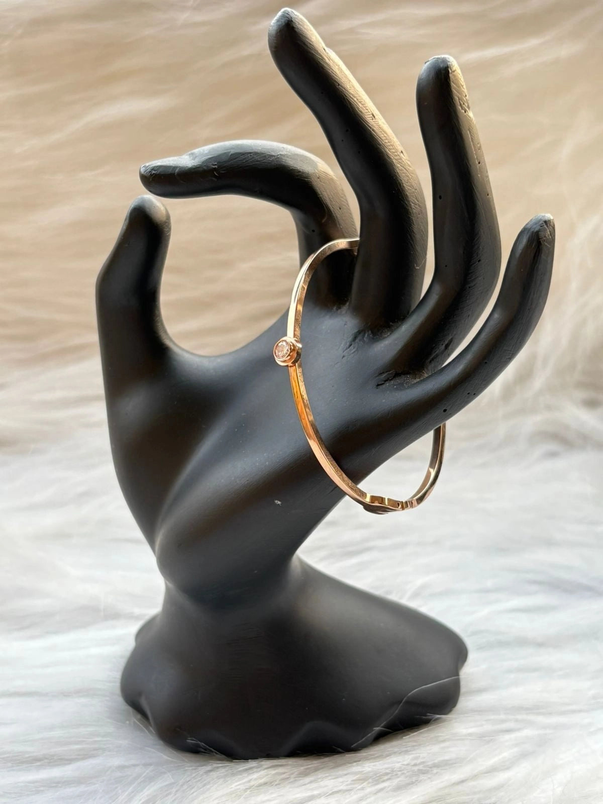 AURORA WHISPER BANGLE