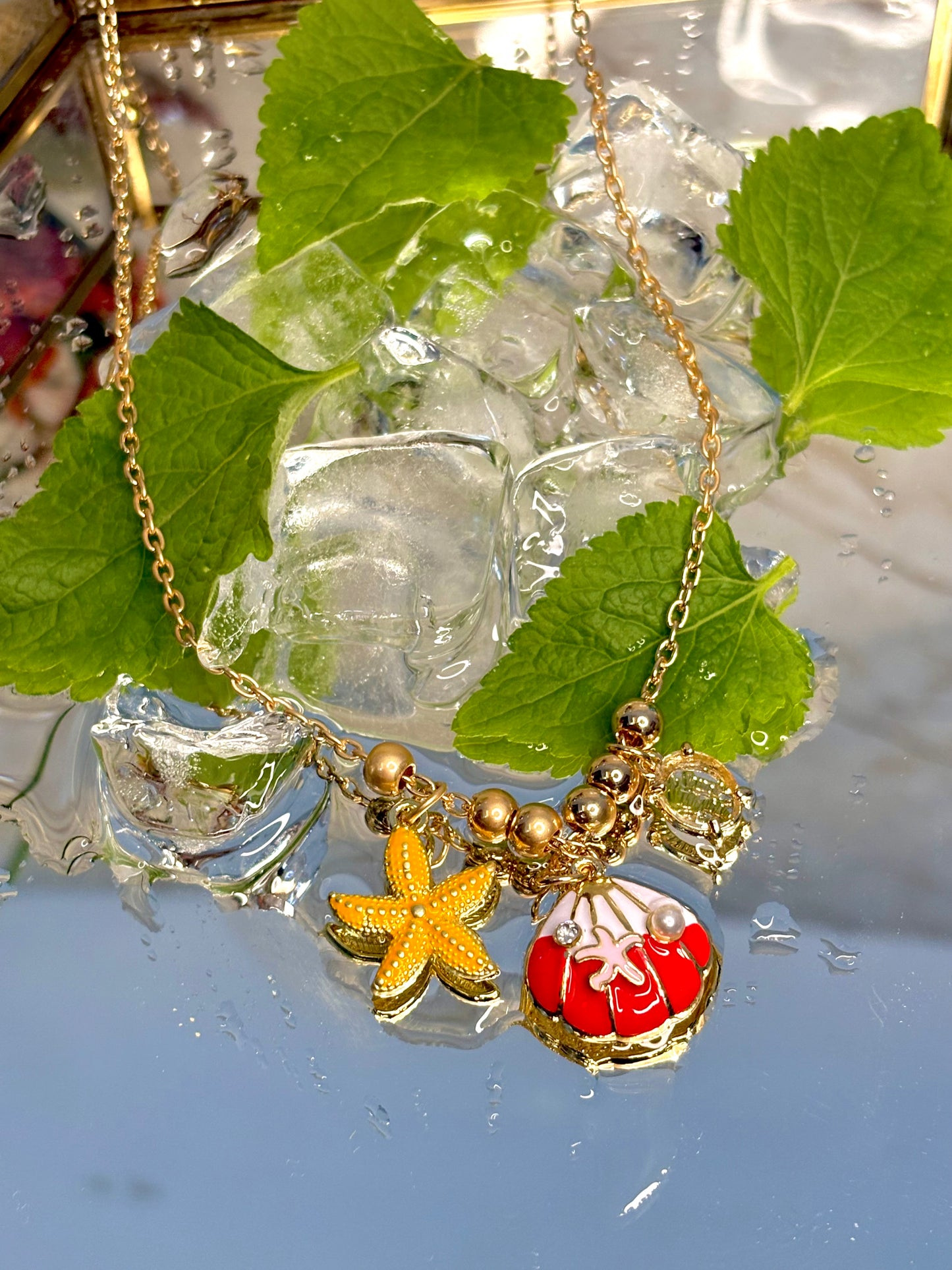 Island Whimsy Chain