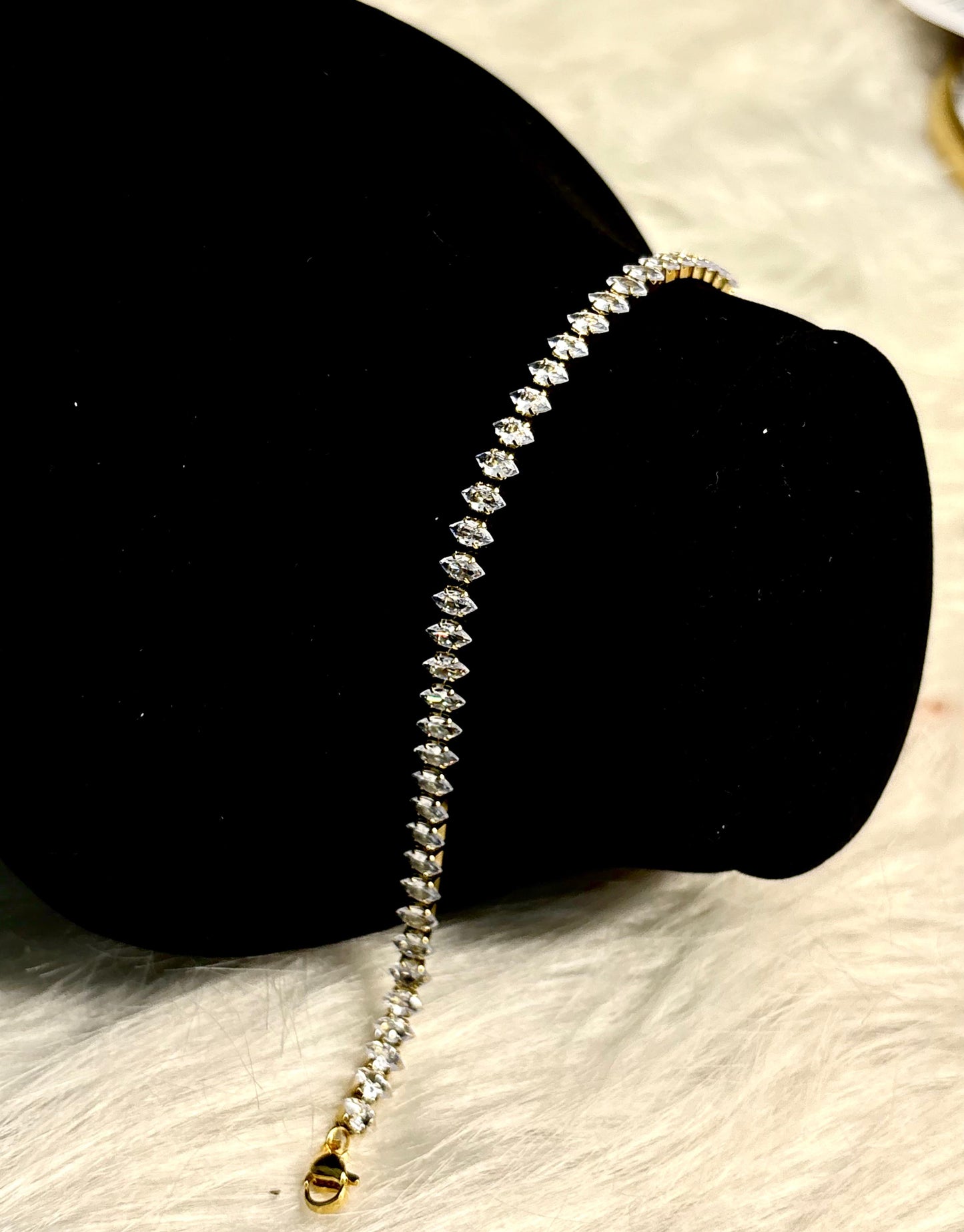 Durable Anti-Tarnish Dainty Sparkly Crystal Stone Bracelet | Korean Fashion Women's Jewellery