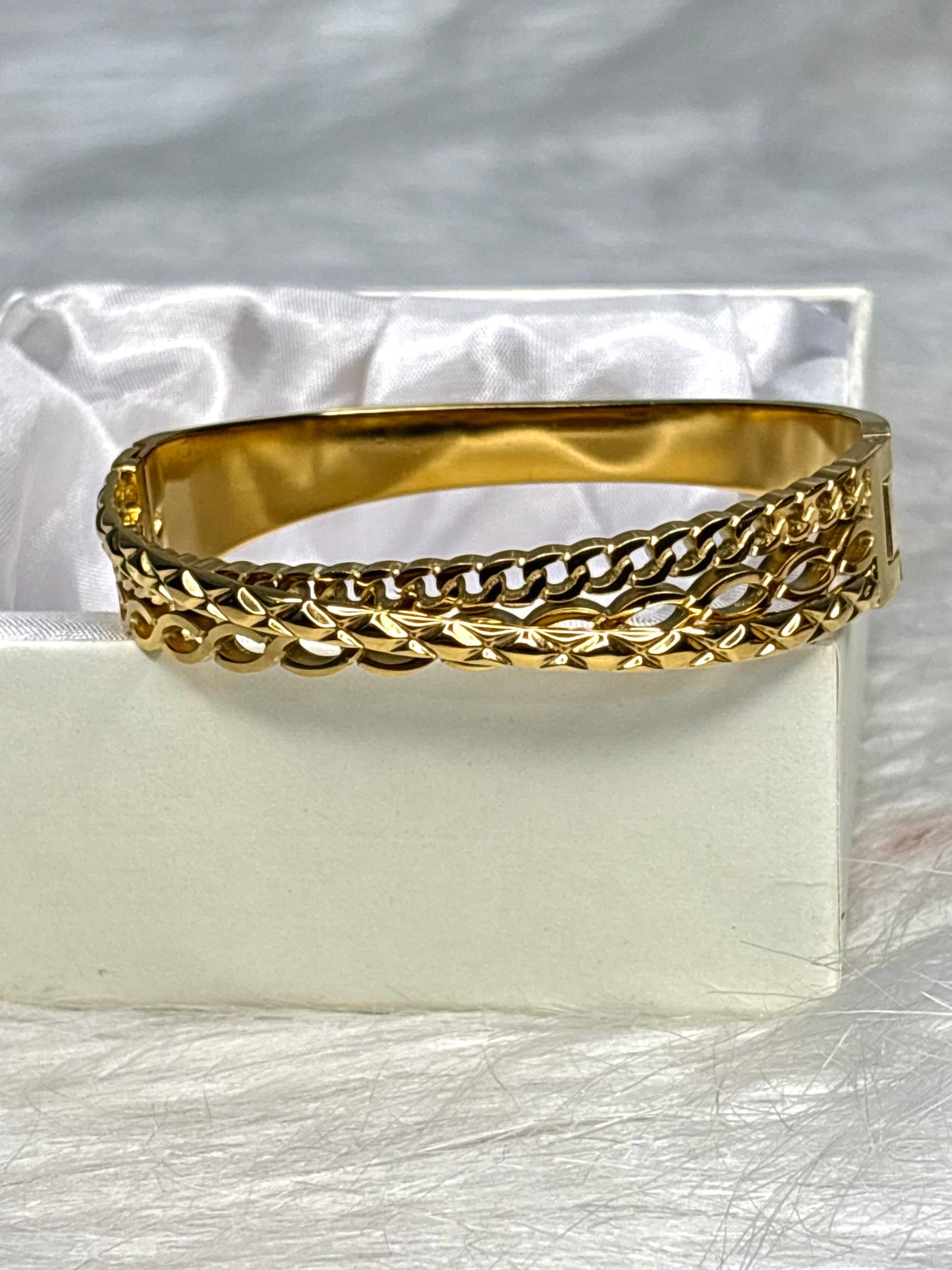 Anti-Tarnish Gold Chain Link Bangle Bracelet for Women | Korean Style Jewellery