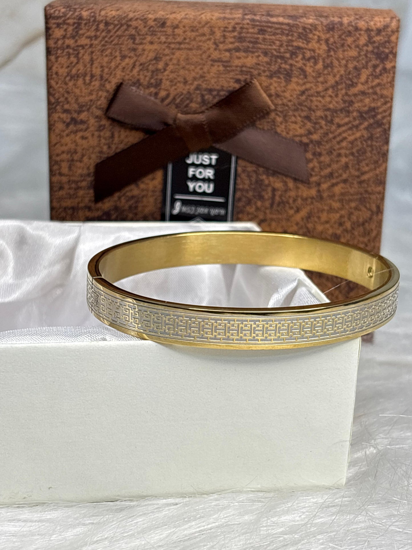 Stylish Anti-Tarnish Gold Design Bangle Bracelet for Men & Women | Korean Fashion Jewellery