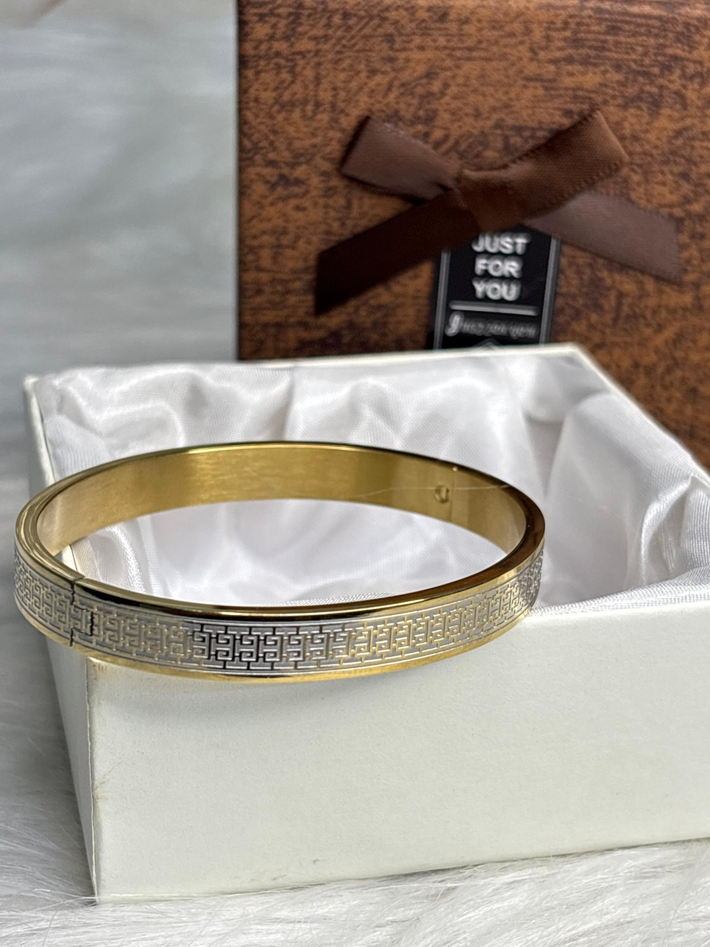Stylish Anti-Tarnish Gold Design Bangle Bracelet for Men & Women | Korean Fashion Jewellery