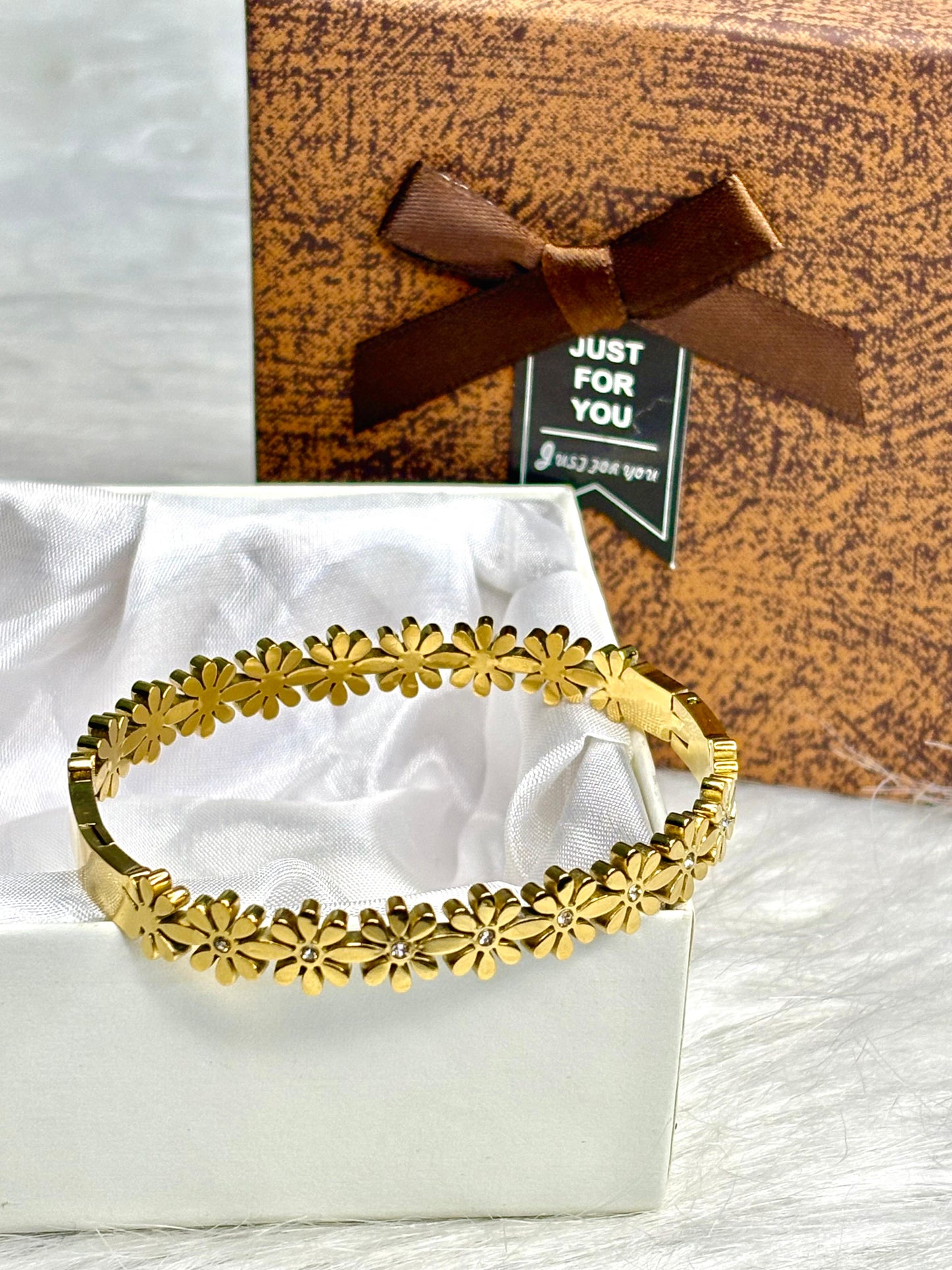 Elegant Anti-Tarnish Gold Flower Bangle Bracelet | Korean Inspired Women's Jewellery