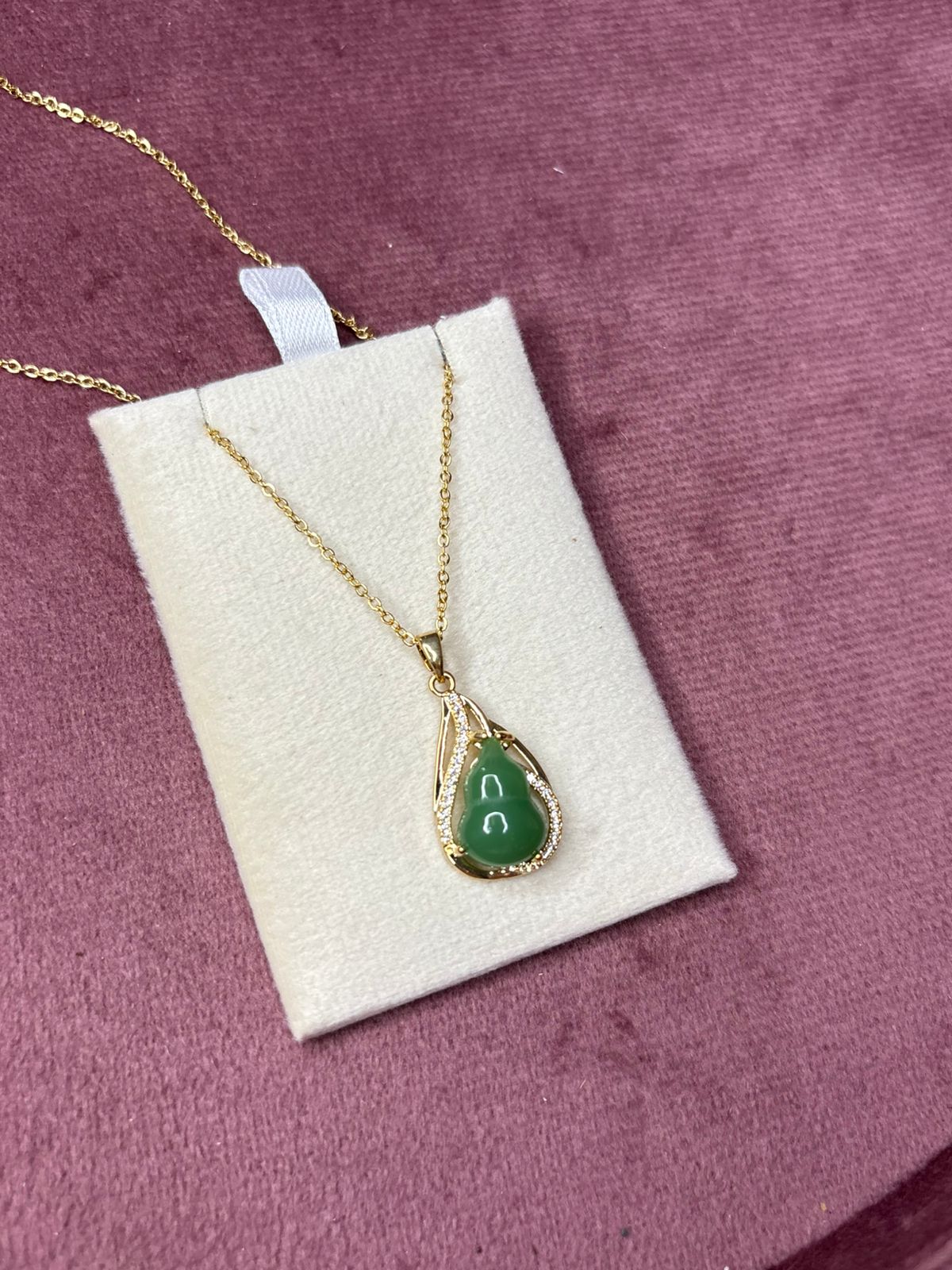 Green-Stone Drop Necklace Chain