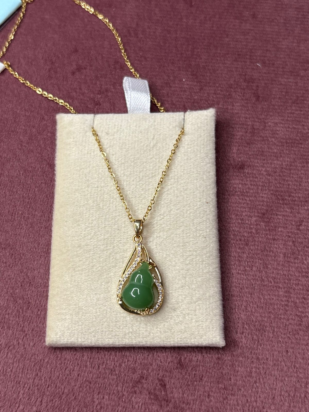 Green-Stone Drop Necklace Chain