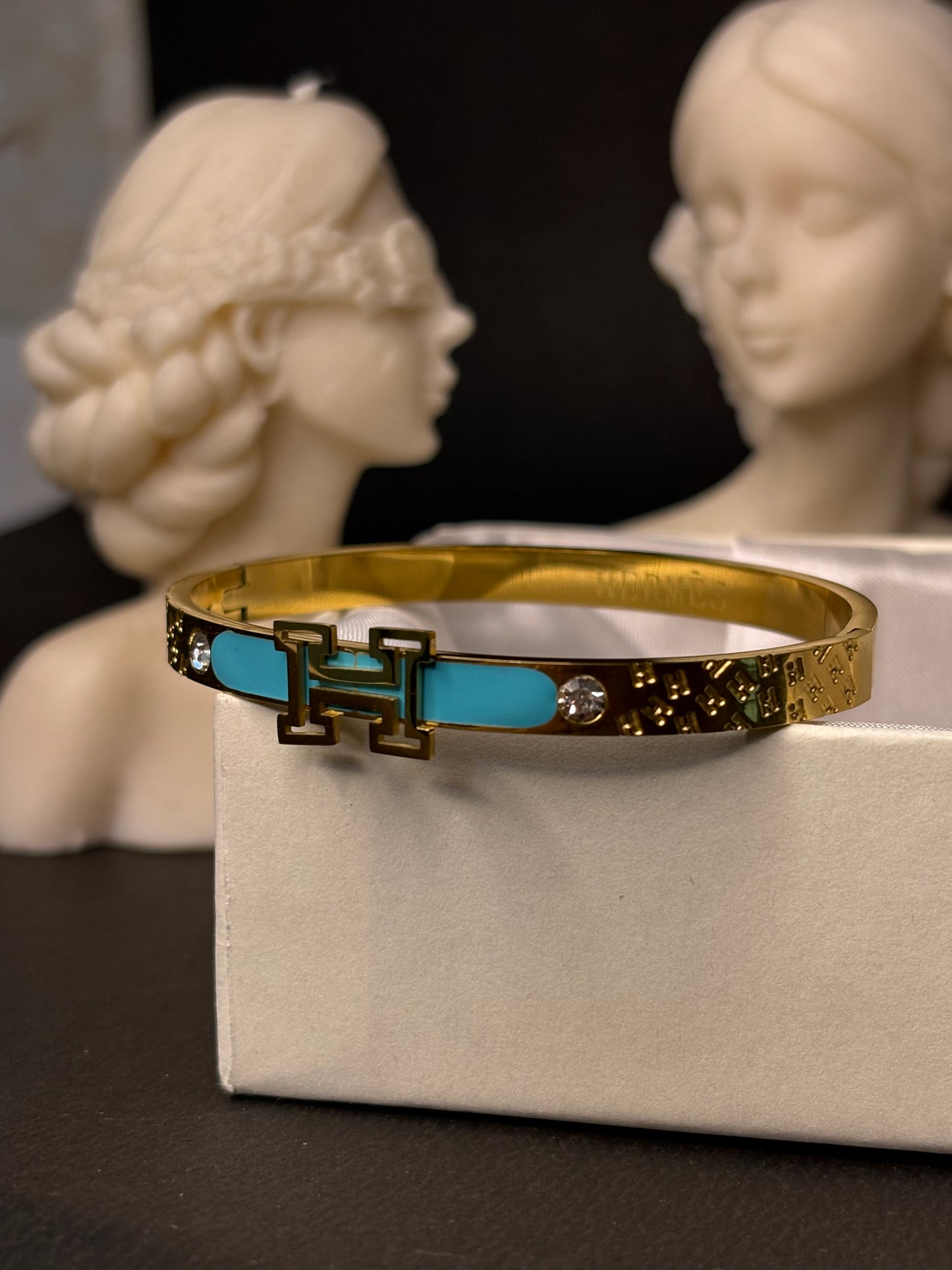 ZIOR Women's Hermes Gold-Plated Designer Bangle