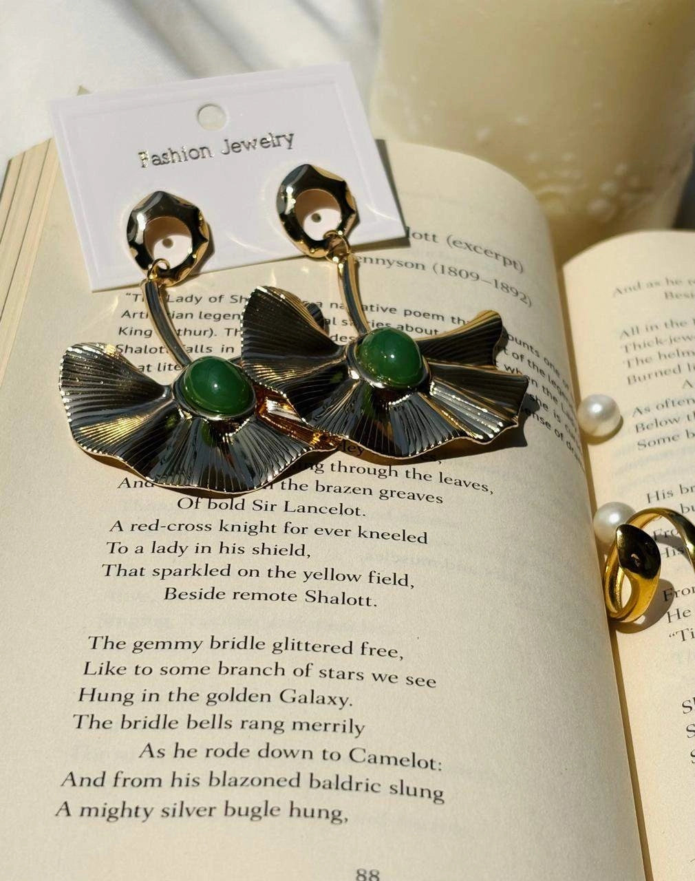 EMERALD BLOOM EARRINGS