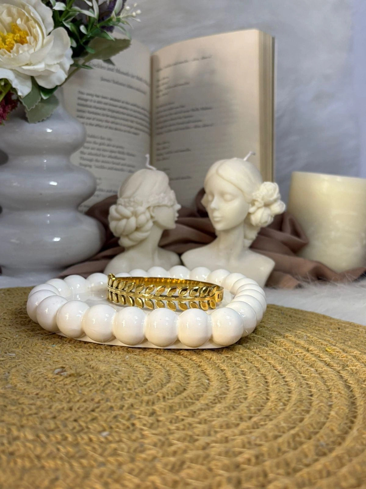 GOLDEN FLORA BANGLE
