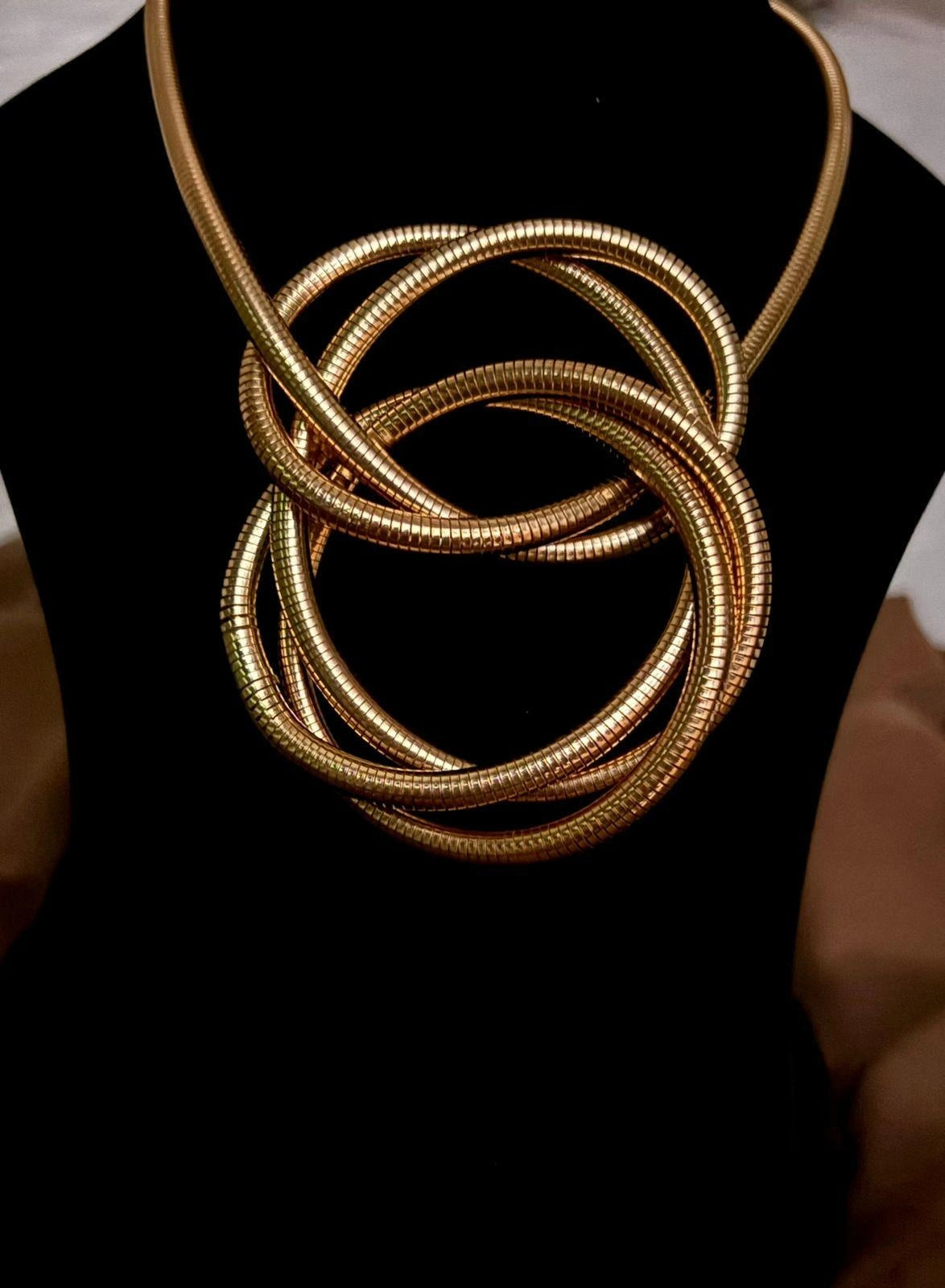 ELEGANT METALLIC COILED BRACELET & CHAIN