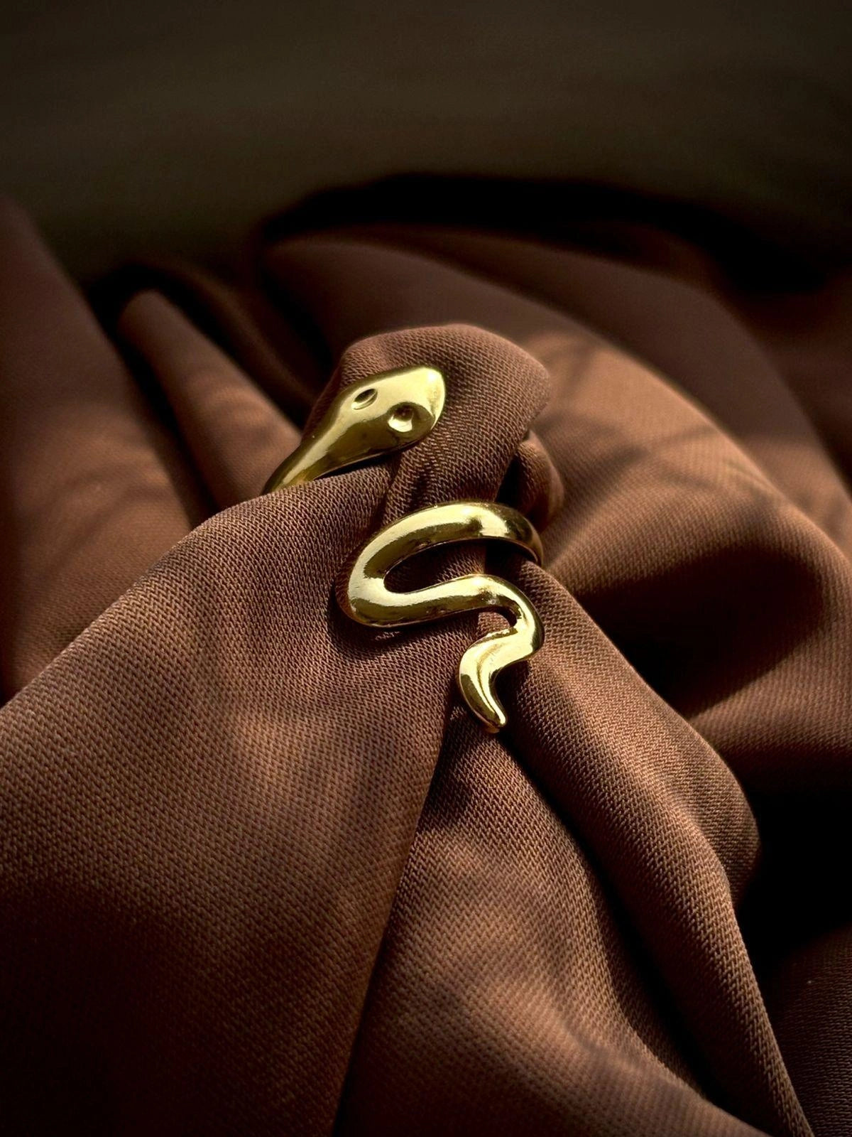 SNAKE DAINTY RING