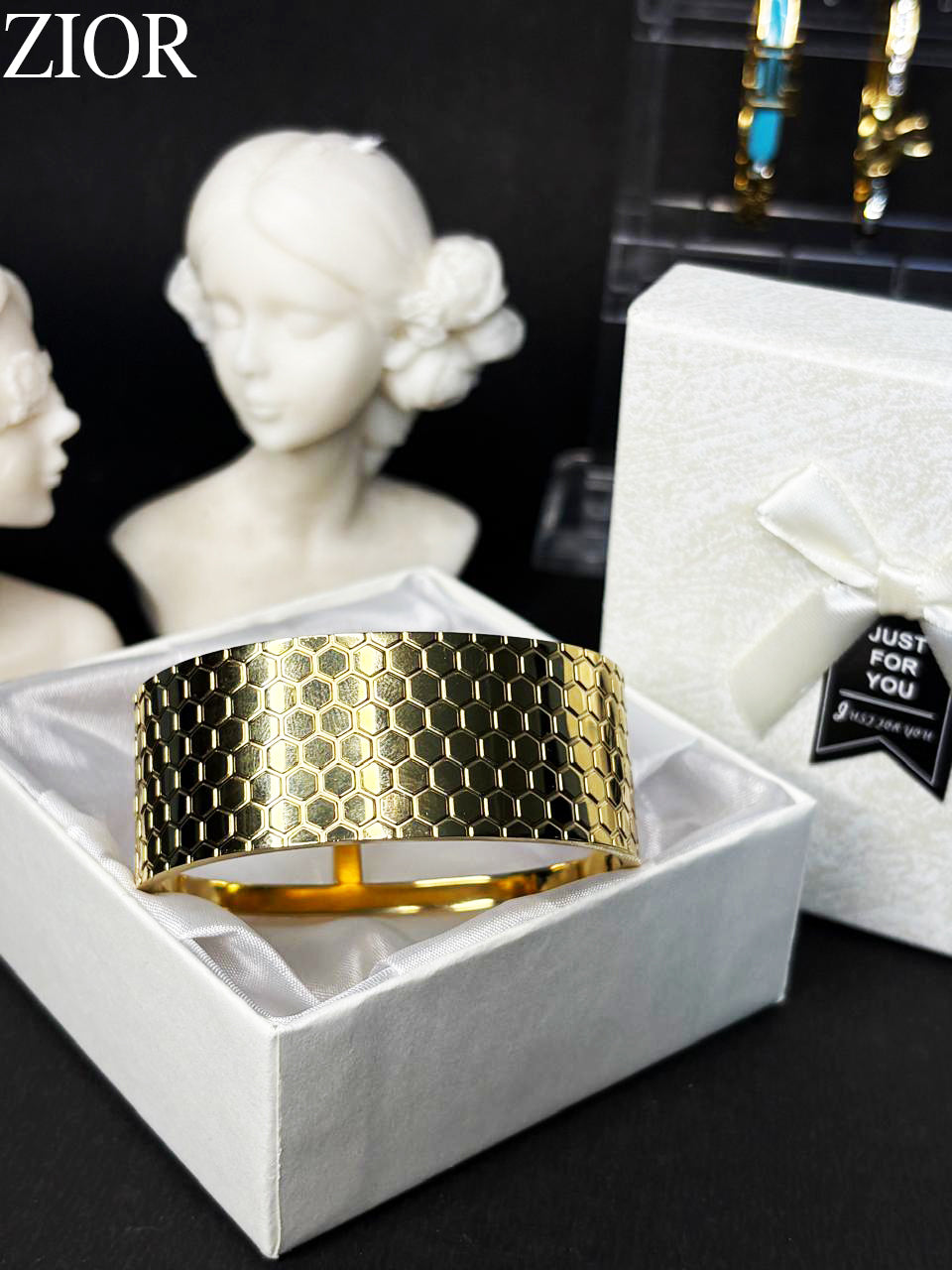 ZIOR Women's Gold-Plated Wide Cuff Bracelet Elegant Honeycomb Pattern