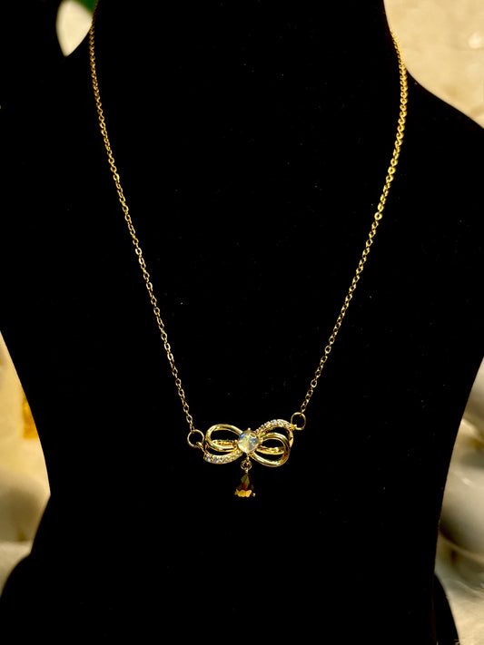 Golden-Bow Chain