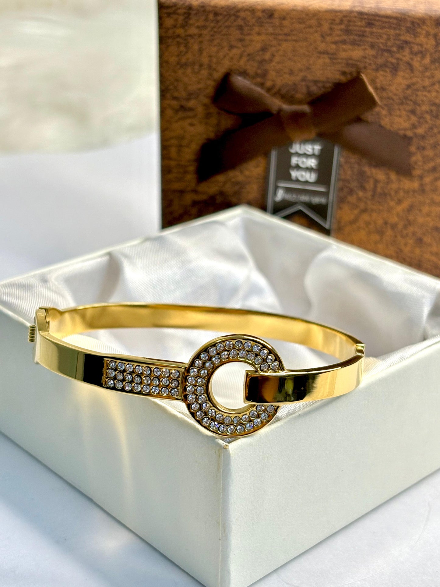Elegant Anti-Tarnish Gold Rhinestone O-Ring Bangle Bracelet | Korean Inspired Women's Jewellery