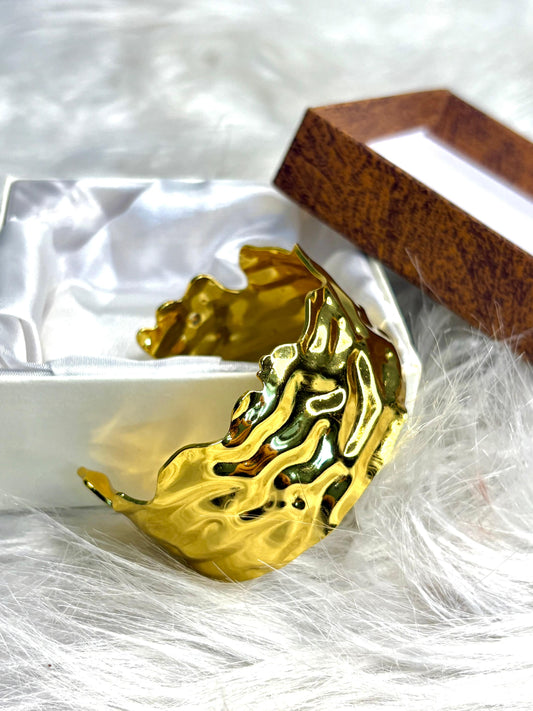 Anti-Tarnish Gold Wavy Organic Cuff Bangle | Korean Inspired Women's Jewellery
