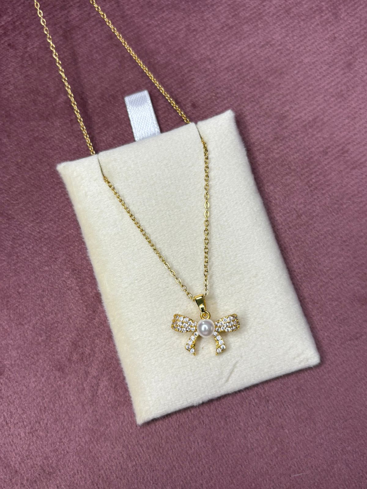 Classy Pearl-Bow Necklace Chain for Girls