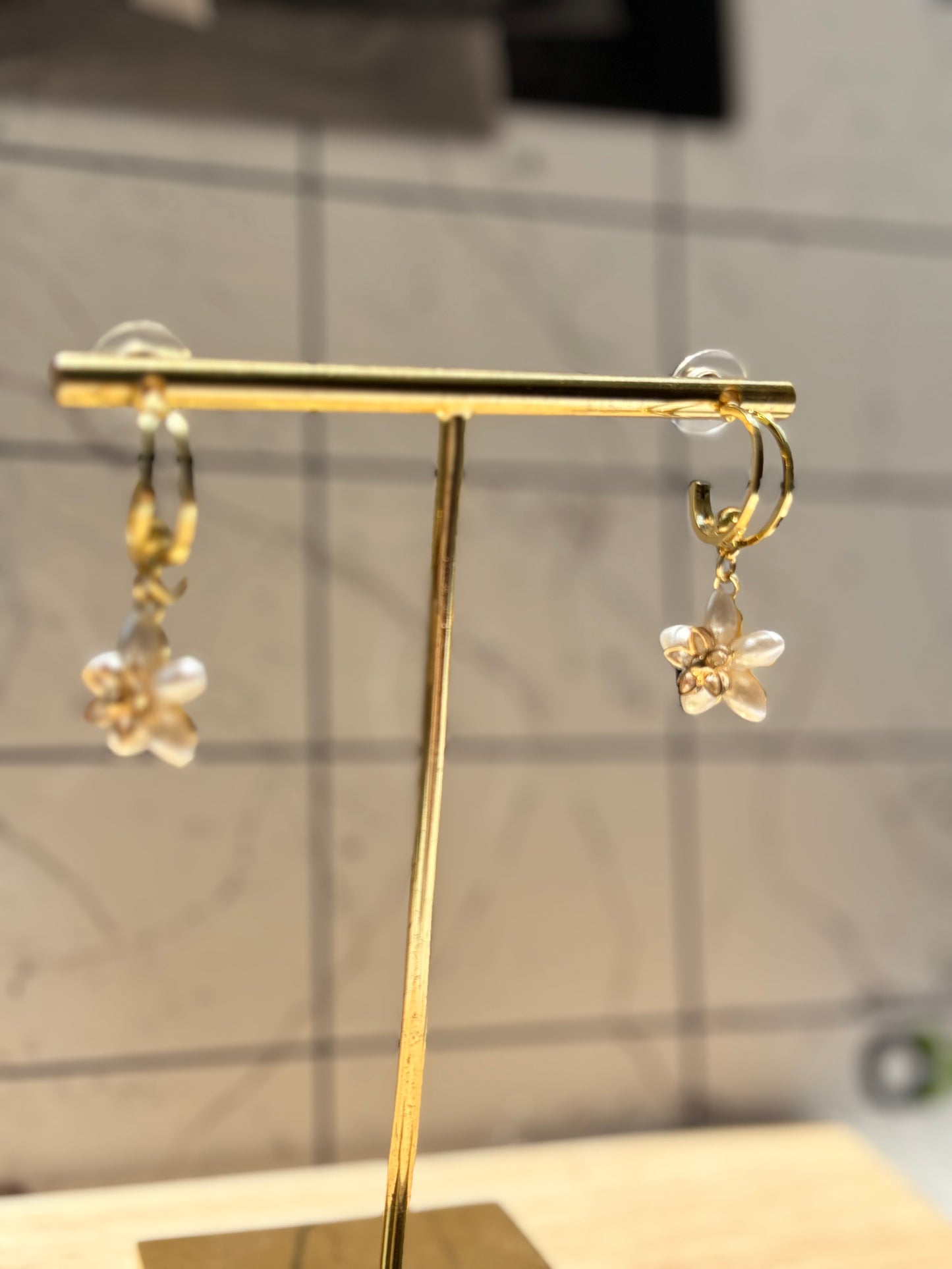 Daisy Mini Earrings
