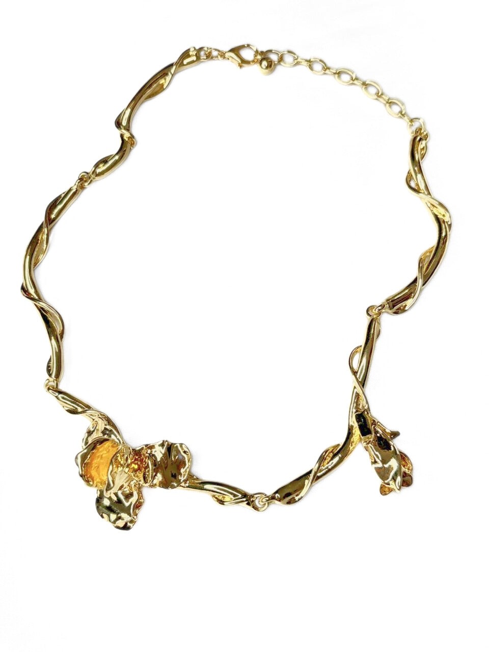 ZIOR- SHOWSTOPPER | STATEMENT ROSE WRAPPED NECKLACE