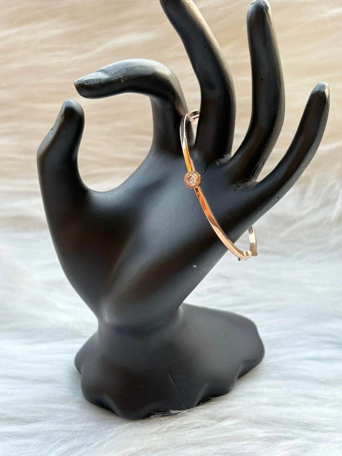 AURORA WHISPER BANGLE