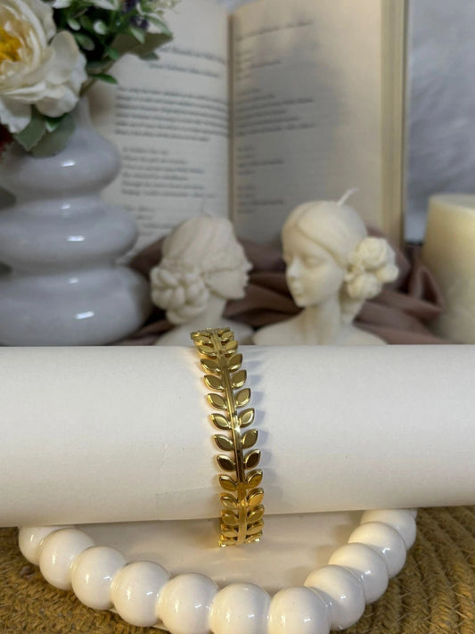 GOLDEN FLORA BANGLE